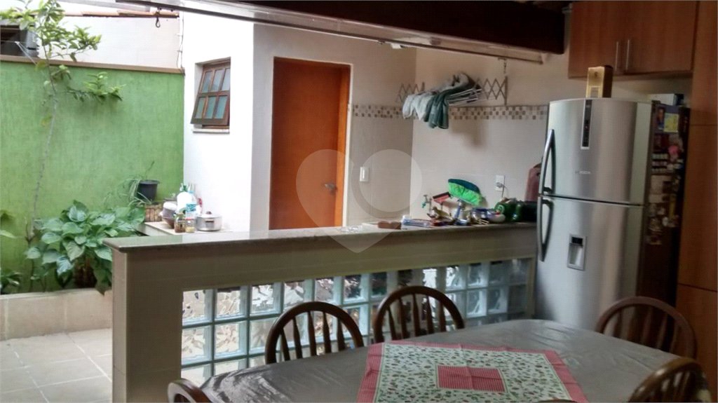 Casa à venda com 2 quartos em Vila Suissa, Mogi das Cruzes, SP