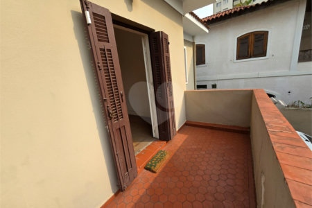 Sobrado para alugar com 3 quartos, sendo 2 suítes,  em Brooklin, São Paulo, SP