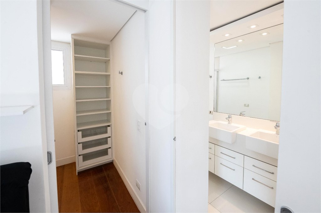 Apartamento à venda com 3 quartos, sendo 1 suíte, em Paraíso, São Paulo, SP