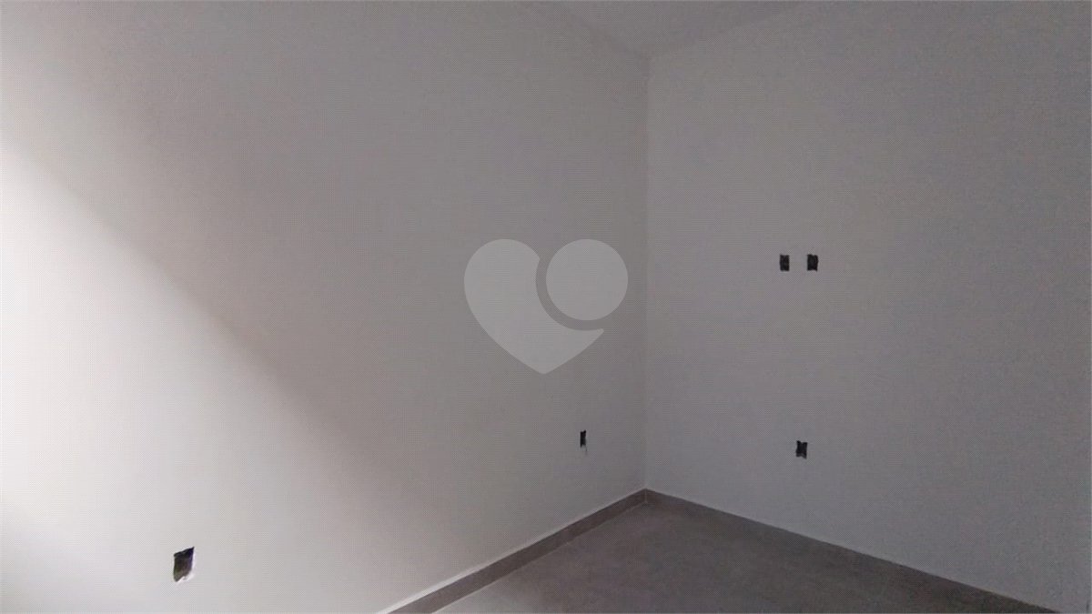 Casa de Vila à venda com 2 quartos em Jardim Jatobá, Sorocaba, SP