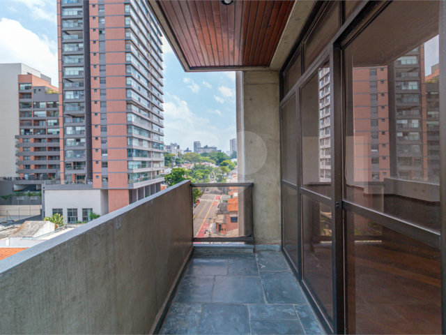 Apartamento à venda com 4 quartos, sendo 3 suítes,  em Chácara Santo Antônio, São Paulo, SP