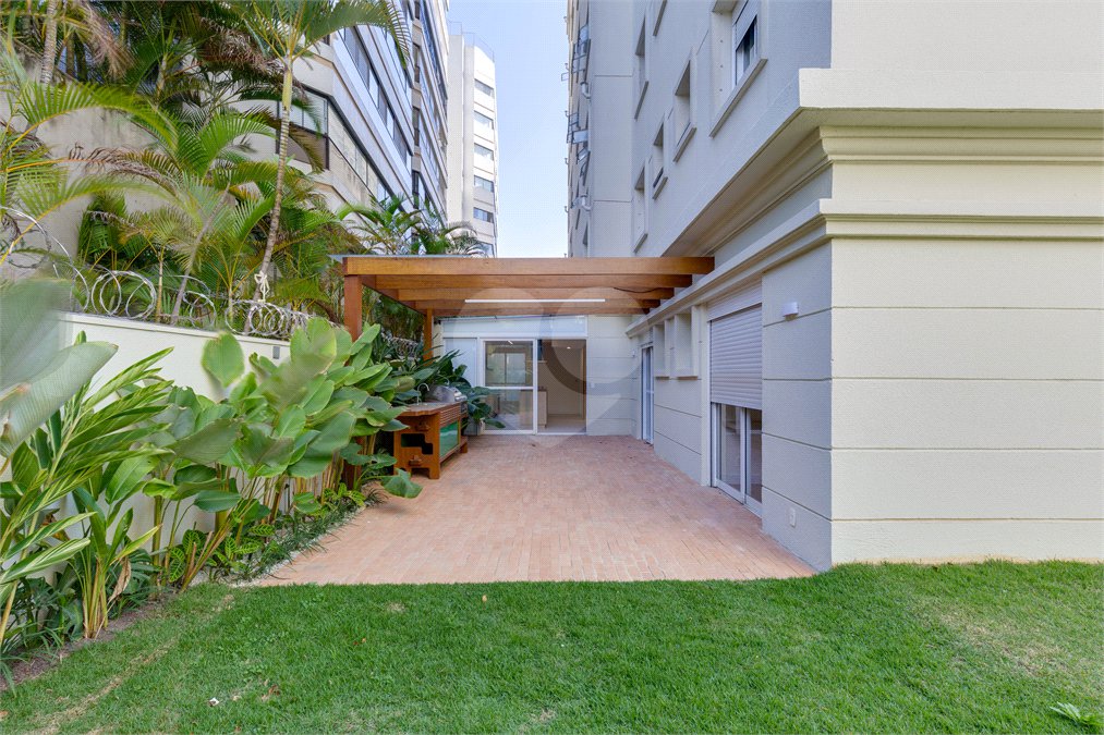Apartamento à venda com 3 suítes em Chácara Santo Antônio, São Paulo, SP