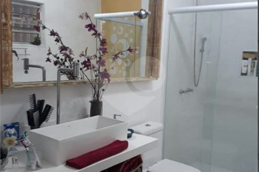 Sobrado à venda com 4 quartos, sendo 2 suítes, em Mandaqui, São Paulo, SP