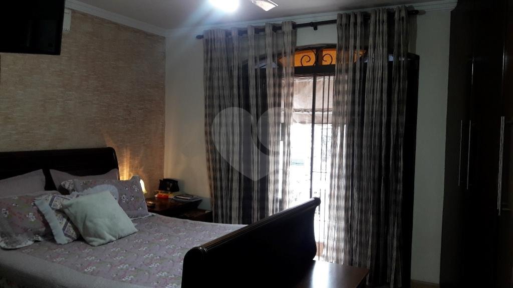 Sobrado à venda com 3 quartos, sendo 1 suíte, em Vila Harmonia, Guarulhos, SP