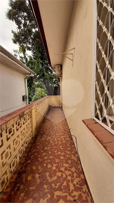 Sobrado à venda ou para alugar com 3 quartos, sendo 2 suítes, em Brooklin, São Paulo, SP