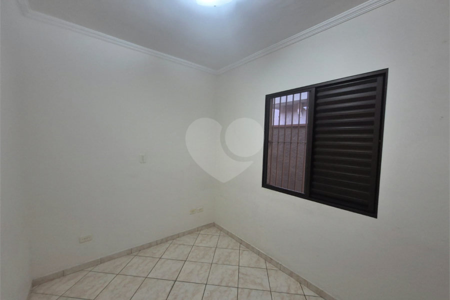 Sobrado à venda com 3 quartos, sendo 1 suíte, em Vila Bonilha, São Paulo, SP