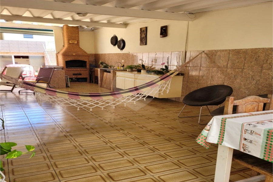 Casa Térrea à venda com 5 quartos, sendo 2 suítes,  em Jardim Aricanduva, São Paulo, SP