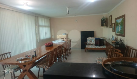 Casa Térrea à venda com 4 quartos, sendo 1 suíte,  em Vila Trujillo, Sorocaba, SP
