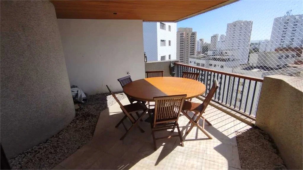 Duplex para alugar com 3 suítes em Real Parque, São Paulo, SP