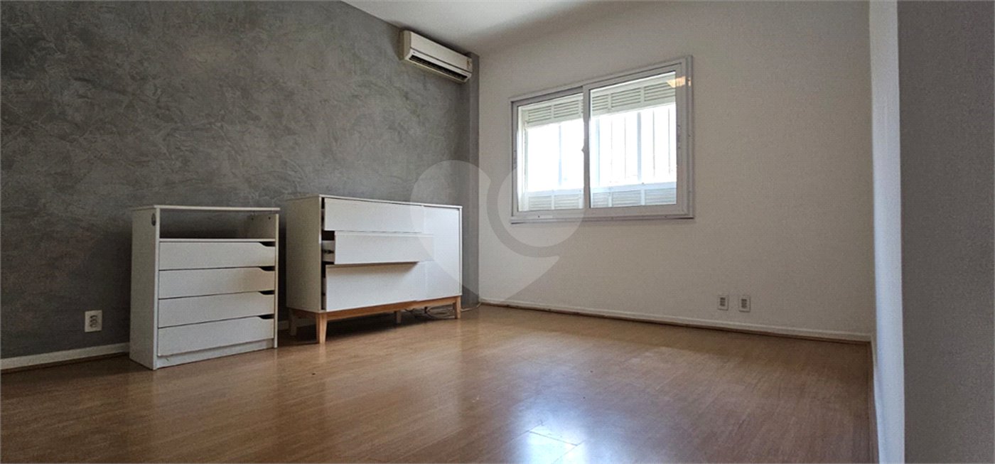 Casa de Vila à venda com 3 quartos, sendo 1 suíte, em Itaim Bibi, São Paulo, SP