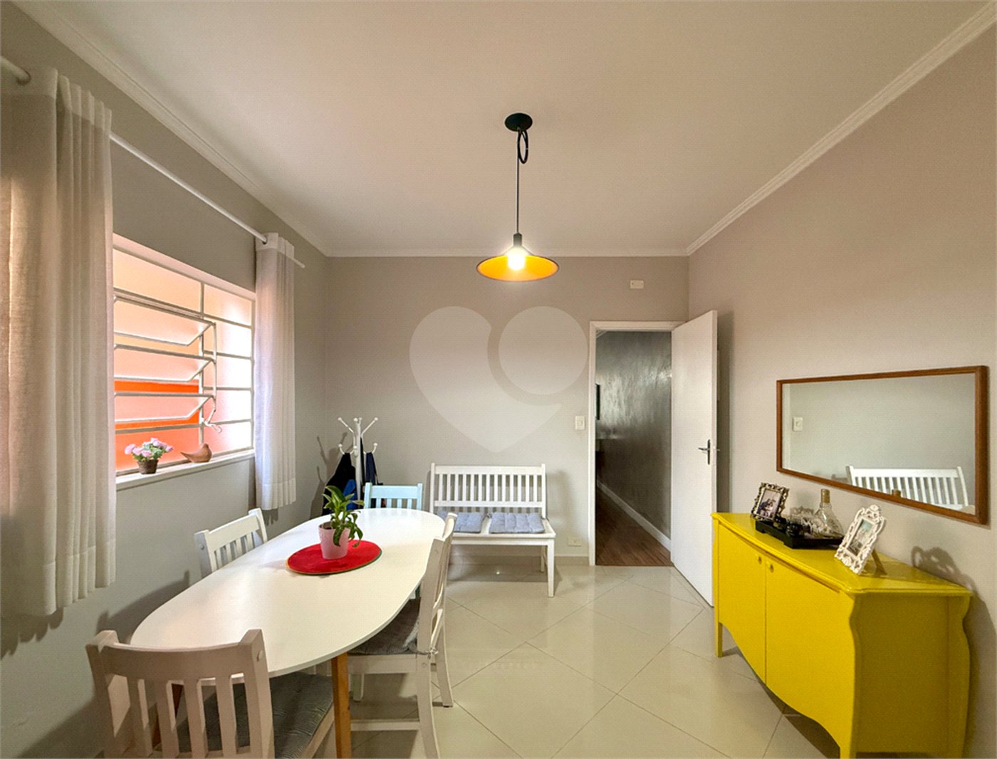 Sobrado à venda com 3 quartos, sendo 1 suíte, em Campo Grande, São Paulo, SP