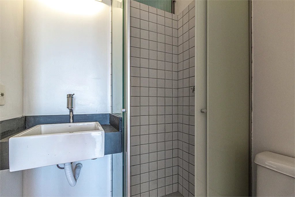Cobertura à venda ou para alugar com 3 quartos, sendo 2 suítes,  em Pinheiros, São Paulo, SP