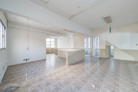 Sobrado à venda ou para alugar com 1 quarto em Santo Amaro, São Paulo, SP