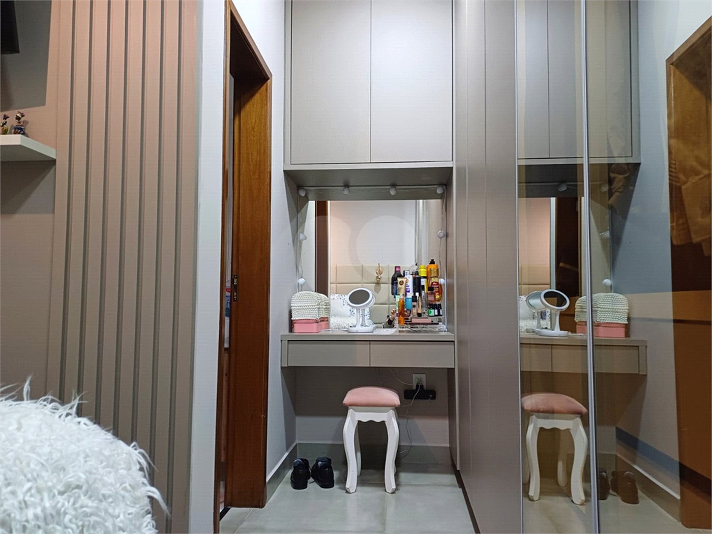 Casa à venda com 3 quartos, sendo 1 suíte, no condomínio Golden Park Residence, Sorocaba - SP