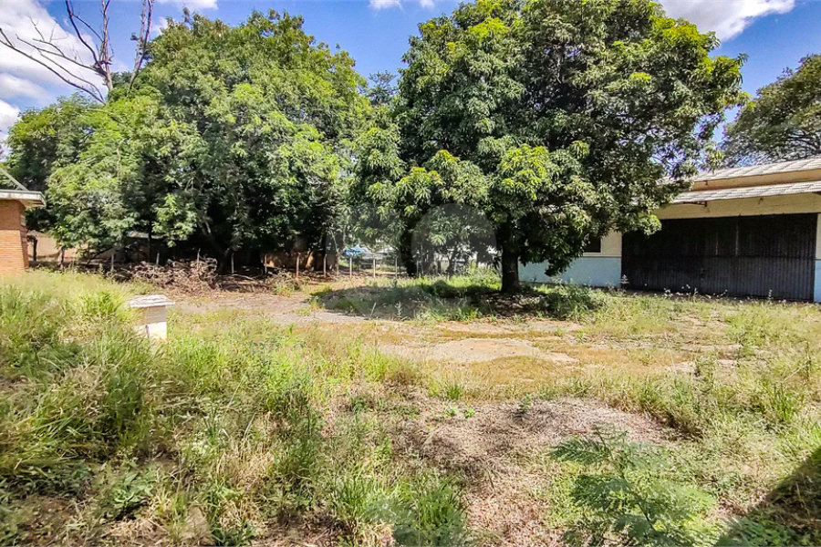 Barracão 700m² na entrada de São João da Boa Vista