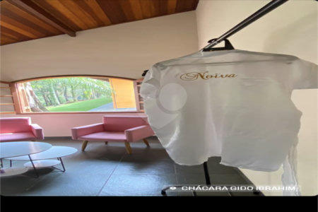 Chácara à venda com 10 quartos, sendo 2 suítes, em Mombaça, São Roque, SP