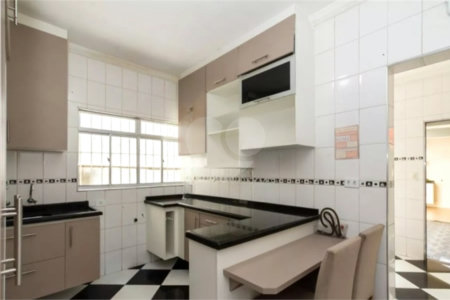 Casa à venda com 5 quartos, sendo 1 suíte, em Vila Rosália, Guarulhos, SP