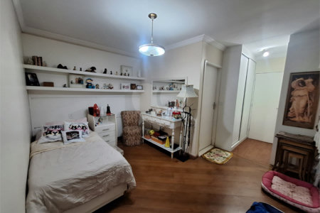 Casa à venda com 5 quartos, sendo 3 suítes,  no condomínio Vila Panamericana, São Paulo - SP