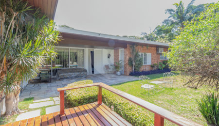 Casa Térrea à venda com 4 quartos, sendo 2 suítes,  em Alto de Pinheiros, São Paulo, SP
