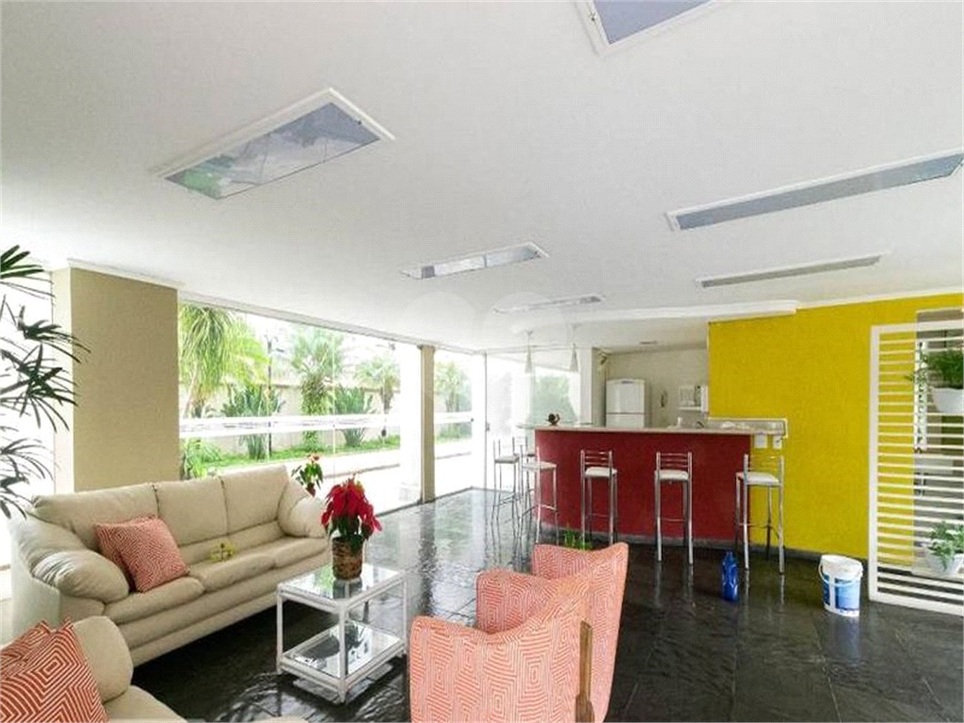 Apartamento à venda com 2 quartos, sendo 1 suíte, em Vila Olímpia, São Paulo, SP
