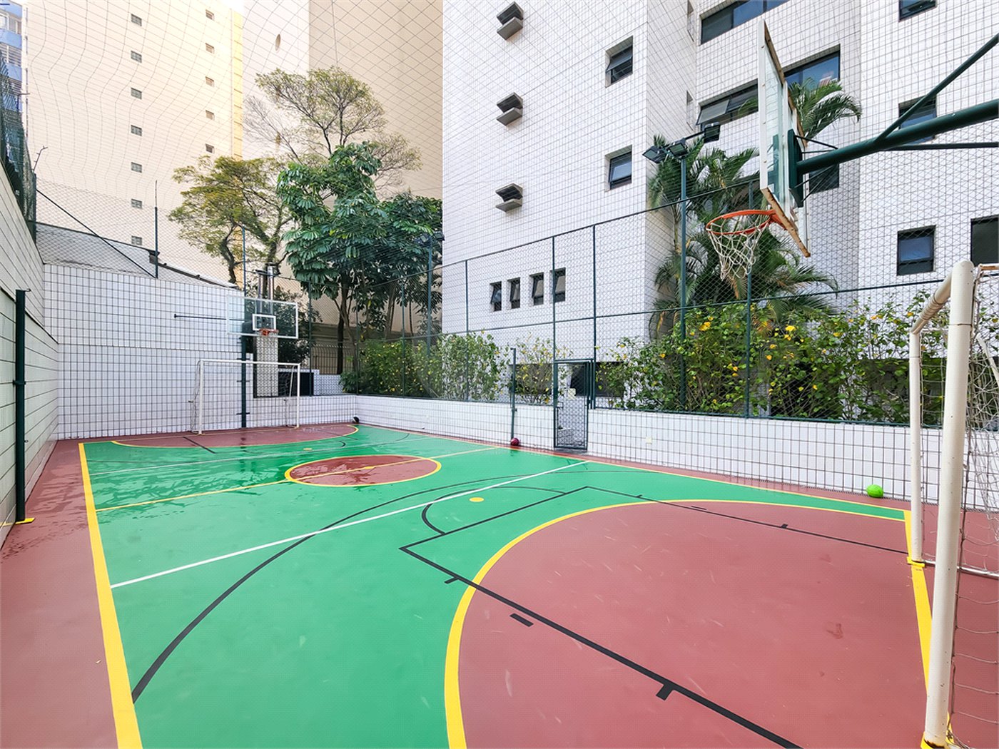 Apartamento à venda com 4 quartos, sendo 3 suítes, em Higienópolis, São Paulo, SP