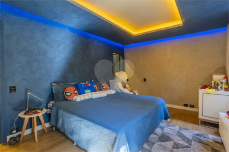 Casa à venda com 5 suítes no condomínio Vale da Santa Fé, Vinhedo - SP