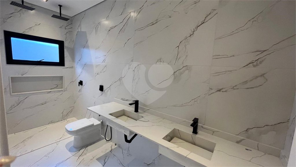 Casa à venda com 4 suítes no condomínio Residencial Granville, Atibaia - SP