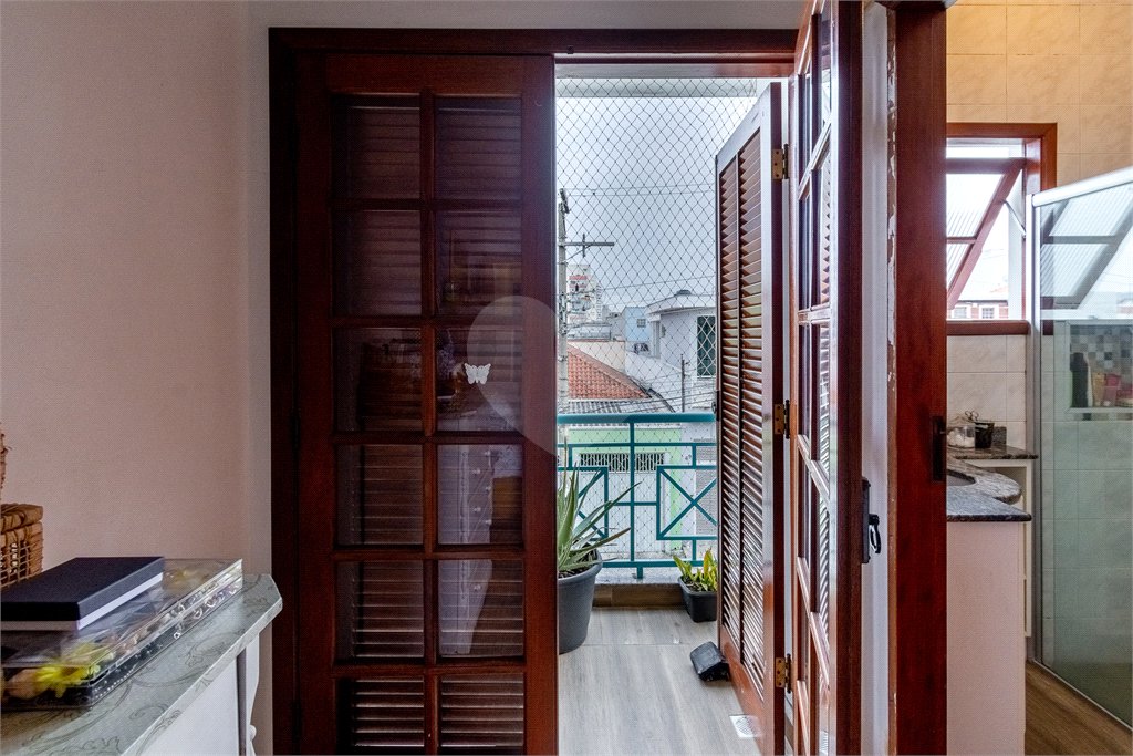 Sobrado à venda com 4 quartos, sendo 3 suítes, em Vila Gustavo, São Paulo, SP