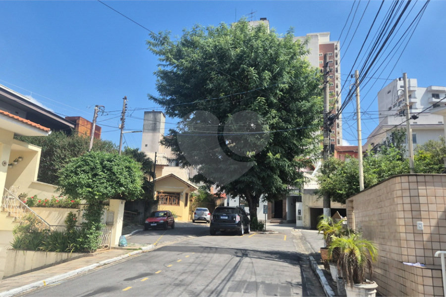 Casa à venda com 4 quartos, sendo 3 suítes, no condomínio Chácara das Rosas, São Paulo - SP