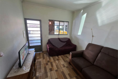 Casa 2 quartos Jardim Zavaglia