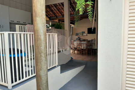 Casa para venda no Planalto Paraíso.
