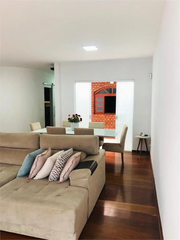 Casa Térrea à venda com 3 quartos, sendo 1 suíte, em Jardim Londrina, São Paulo, SP