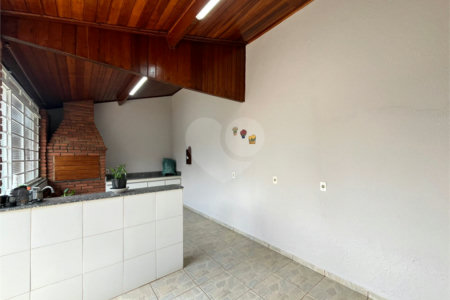 Casa à venda com 3 quartos, sendo 1 suíte, em Jardim Fogaça, Itapetininga, SP