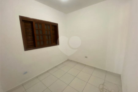 Casa à venda com 3 quartos, sendo 1 suíte,  em Vila Nova Cintra, Mogi das Cruzes, SP