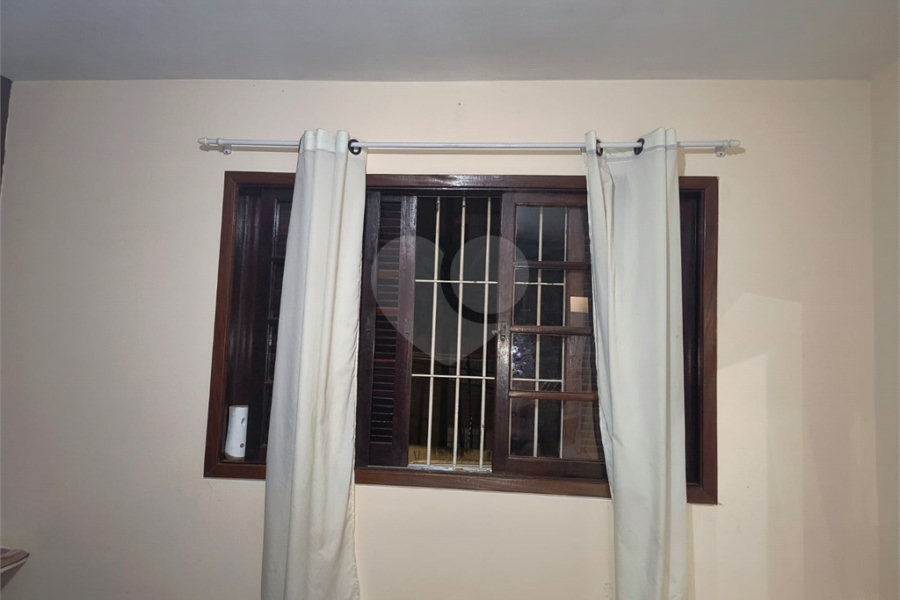 Sobrado à venda com 2 quartos em Tremembé, São Paulo, SP