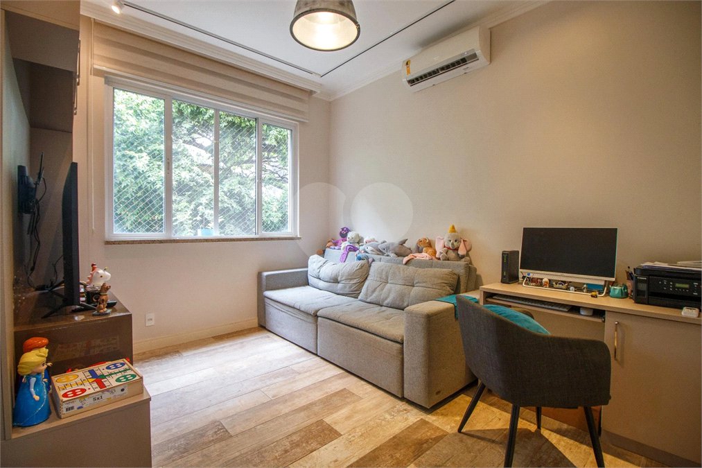 Apartamento à venda com 3 quartos, sendo 2 suítes,  em Tijuca, Rio de Janeiro, RJ
