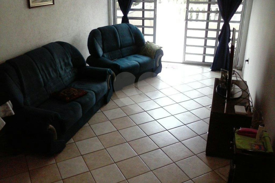 Sobrado à venda com 3 quartos em Tremembé, São Paulo, SP