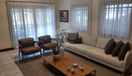 Casa à venda com 4 quartos, sendo 2 suítes,  no condomínio Estância Marambaia, Vinhedo - SP