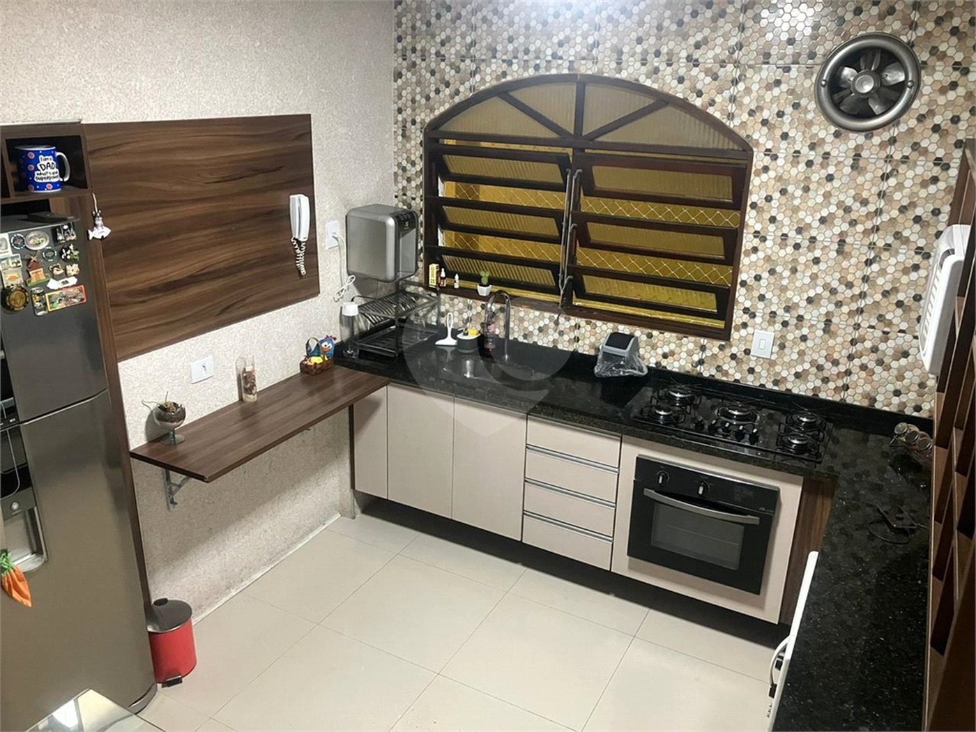 Casa à venda com 3 quartos, sendo 1 suíte,  em Vila Amélia, Poá, SP