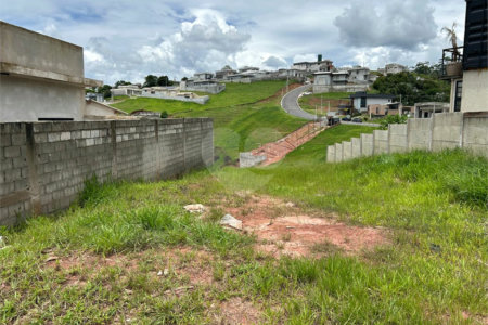 Terreno à venda no condomínio Altos da Floresta, Bom Jesus dos Perdões - SP