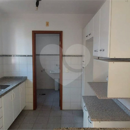 Apartamento no Condomínio Joan Miro .