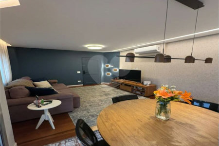 Apartamento Recém reformado e mobiliado a venda em Vila Mariana