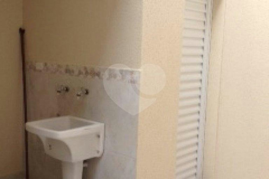 Sobrado à venda com 3 suítes em Vila Nova Cachoeirinha, São Paulo, SP