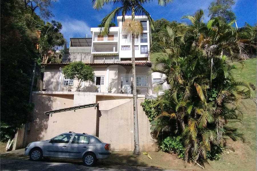 Casa para alugar com 2 suítes no condomínio Alpes da Cantareira, Mairiporã - SP