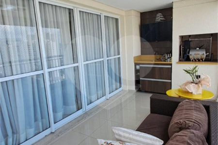 Apartamento à venda com 3 quartos, sendo 1 suíte,  no Centro, São Bernardo do Campo, SP