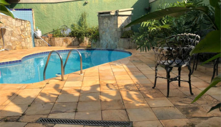 Casa à venda com 4 quartos, sendo 2 suítes,  em Loteamento Loanda, Atibaia, SP