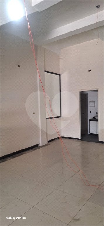 Salão 110m² comercial na Lucas Nogueira Garcez - Atibaia- SP