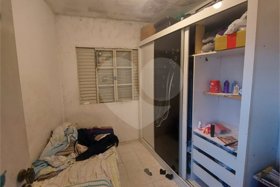 Sobrado à venda com 8 quartos no Brasilândia, São Paulo, SP