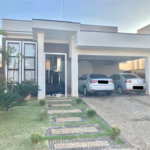Casa à venda com 3 suítes no condomínio Terras do Cancioneiro, Paulínia - SP