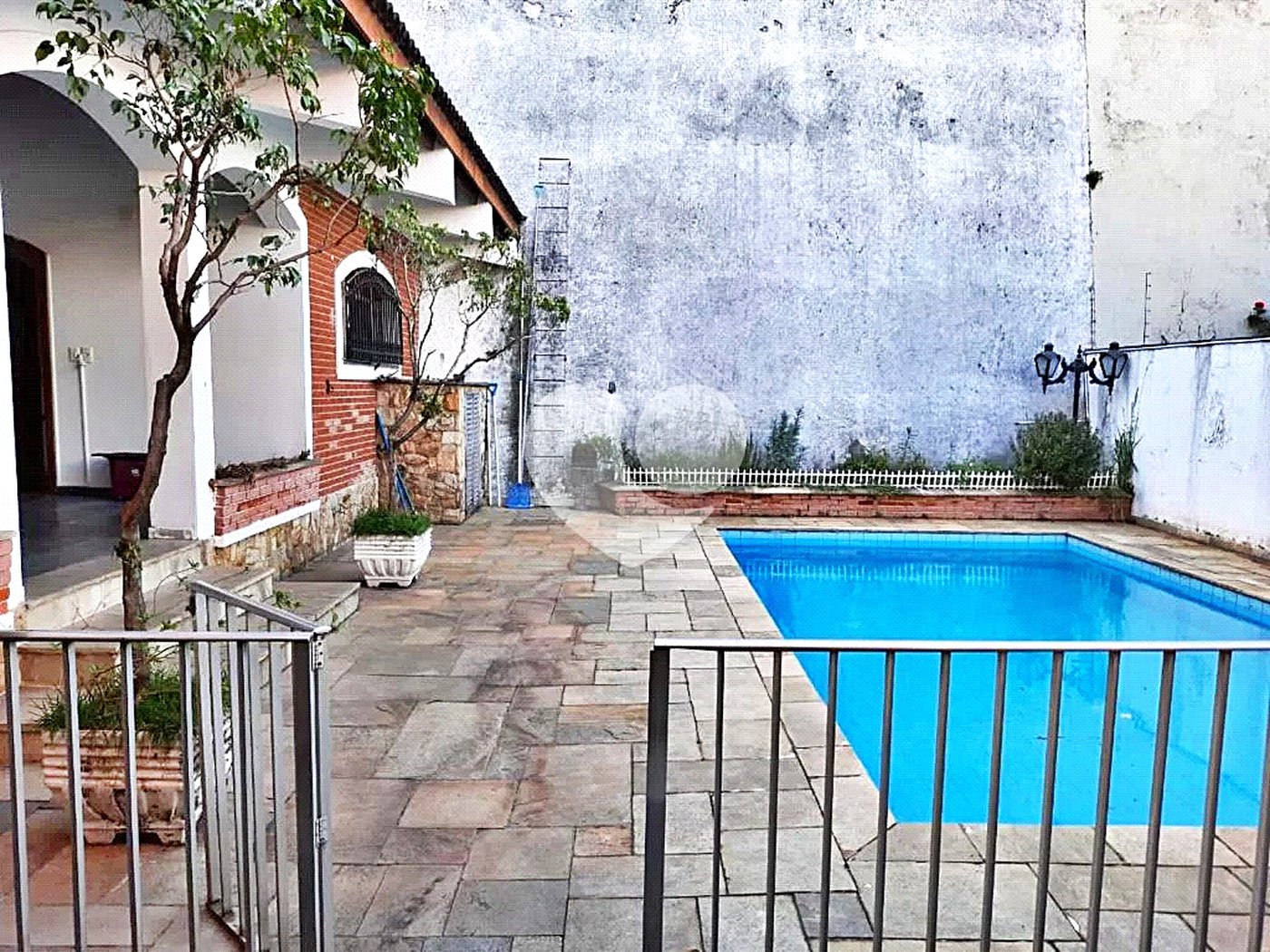 Sobrado à venda com 4 quartos, sendo 2 suítes, em Jardim São Bento, São Paulo, SP